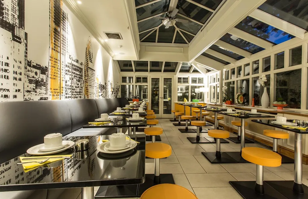 Henley House Hotel-1